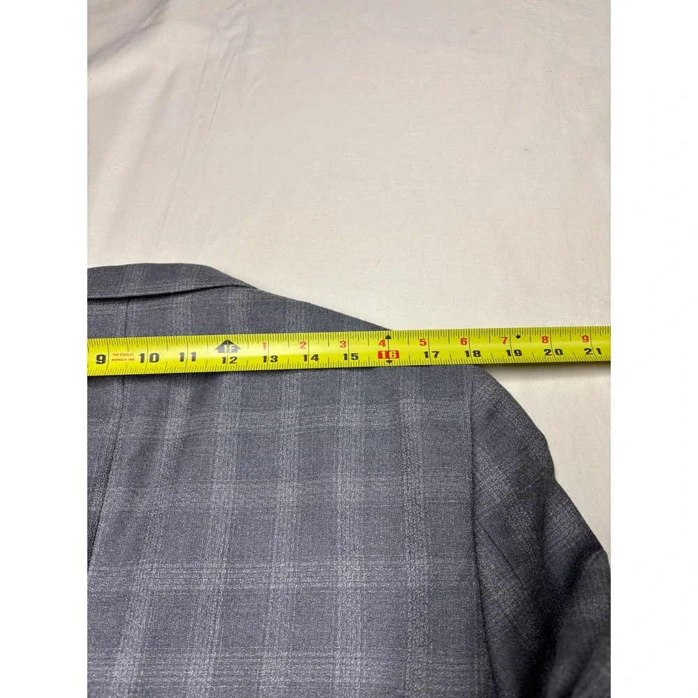 Hugo Boss Hutsons4 Grey Plaid Virgin Wool‎ Blazer Sport Coat Mens 38R Lanificio